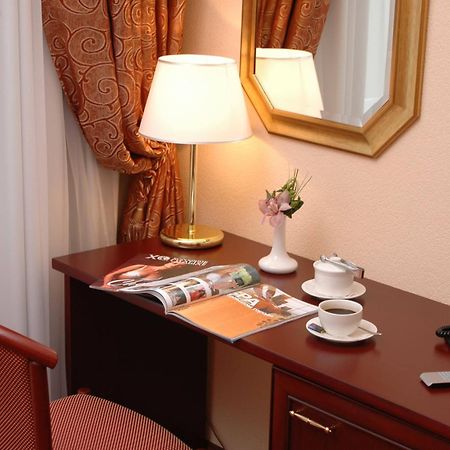 Aurora Premier Hotel Kharkov Bilik gambar