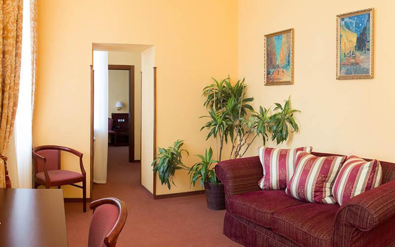 Aurora Premier Hotel Kharkov Luaran gambar