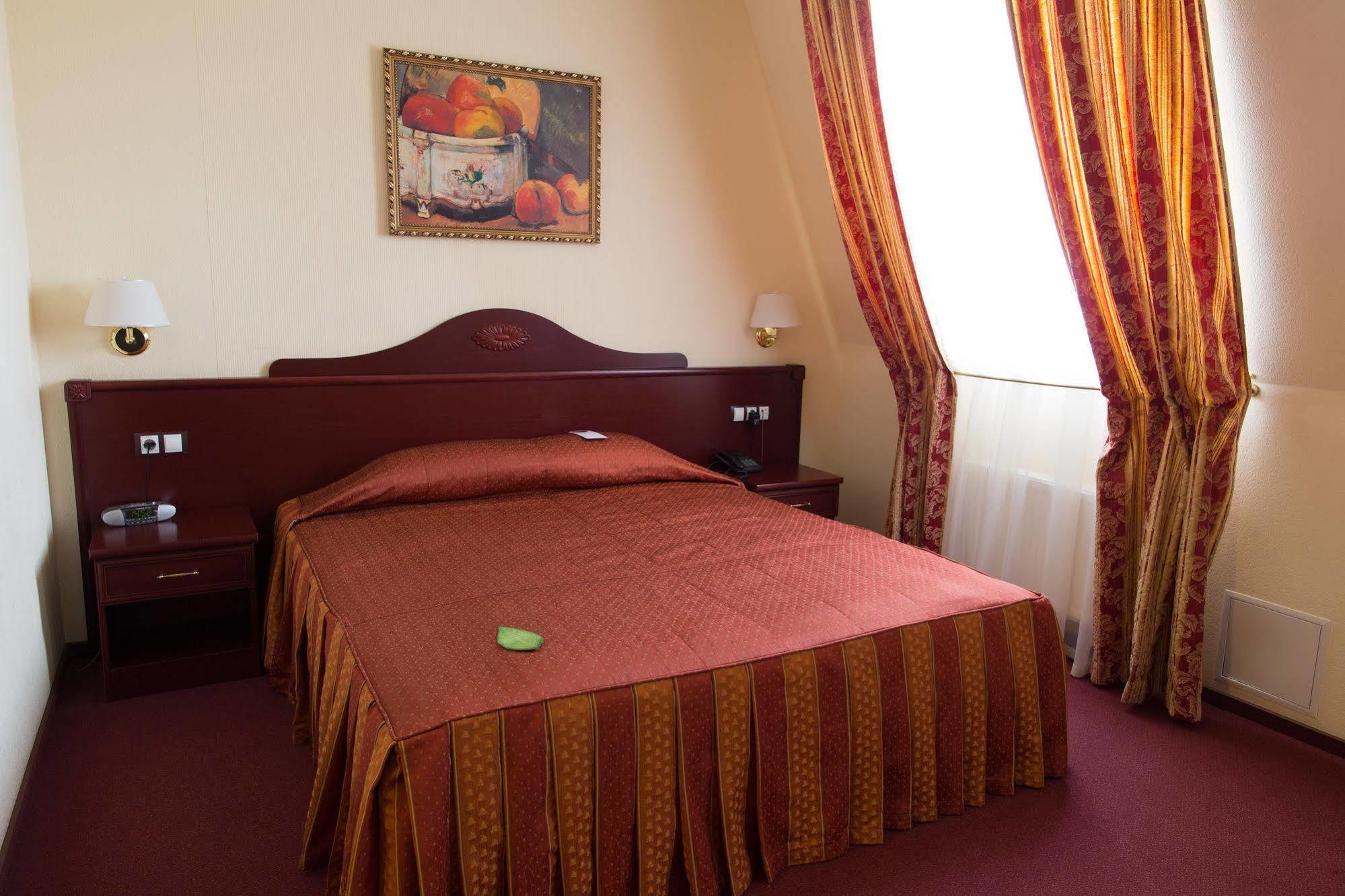 Aurora Premier Hotel Kharkov Luaran gambar